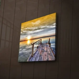 Canvastavla med LED-belysning 28x28 cm - Solnedgång över en stilla sjö med en träbrygga i förgrunden Guld / Blå / Grå - Inredning Erbjudandepris