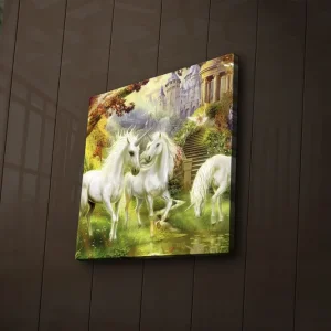 Billig Canvastavla med LED-belysning 40x40 cm - Tre vita enhörningar i en magisk skogsmiljö Vitt / Grönt / Gult - Inredning
