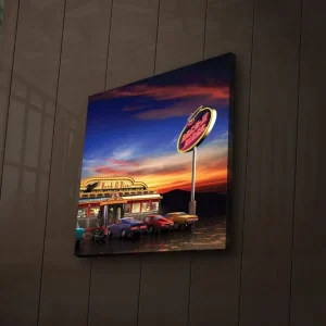 Canvastavla med LED-belysning 40x40 cm - Retro diner med klassiska bilar under en färgsprakande himmel Blå / Orange / Gul - Inredning Kampanjpris