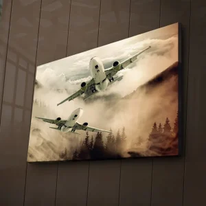 Endast denna vecka Canvastavla med LED-belysning 45x70 cm - Flygplan som svävar över dimmiga bergstoppar Grå / Beige / Mörkgrön - Inredning