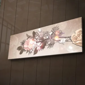 Premium Canvastavla med LED-belysning 30x90 cm - Färgrik blomsterarrangemang med rosor och blad Ljusrosa / Grön / Beige - Inredning