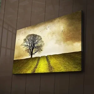 Endast denna vecka Canvastavla med LED-belysning 45x70 cm - Ensam trädkrona på en grön kulle under en gyllene himmel Guld / Grön / Brun - Inredning