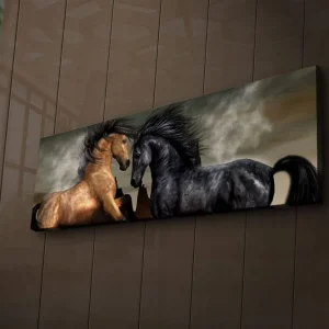 Rea Canvastavla med LED-belysning 30x90 cm - Två hästar som möts i en kraftfull och dramatisk komposition Guld / Svart / Grå - Inredning