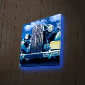 Bästa pris Canvastavla med LED-belysning 40x40 cm - Klassisk bil i framifrån med en klar blå himmel i bakgrunden Svart / Blå / Silver - Inredning