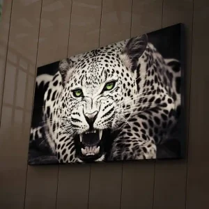 Outlet Canvastavla med LED-belysning 45x70 cm - Vild leopard med intensiv blick och öppet gap Vit / Svart / Grön - Inredning
