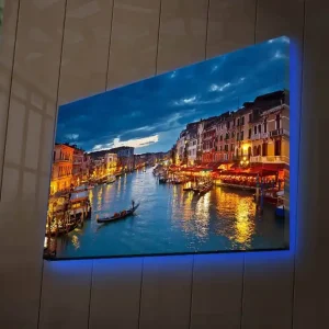 Lågt pris Canvastavla med LED-belysning 45x70 cm - Vacker vy över en kanal i Venedig med upplysta byggnader vid vattnet Blå / Orange / Grön - Inredning