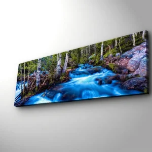 Rabatt Canvastavla med LED-belysning 30x90 cm - Strömmande vatten i en naturskön miljö med omgivande träd Blå / Grön / Brun - Inredning