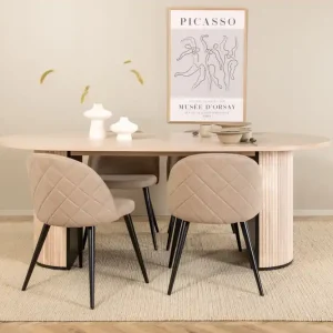 Endast denna vecka Venture Home Biana Matgrupp 200 cm Oval inkl 4 Velvets Stolar Beige/Svart - Möbler
