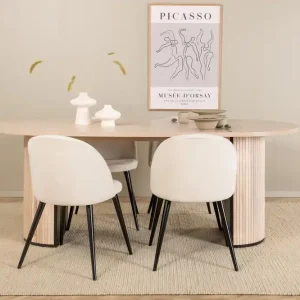 Köp nu Venture Home Biana Matgrupp 200 cm Oval inkl 4 Valera Manchesterstolar Beige/Svart/Beige - Möbler