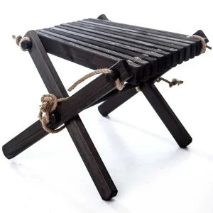 Trygg betalning Lilli pall - Svartoljad furu 40 x 45 cm från Hillerstorp- Bra Möbler